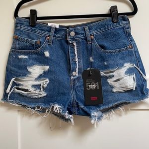 NWT Levi’s 501 Shorts Size 30